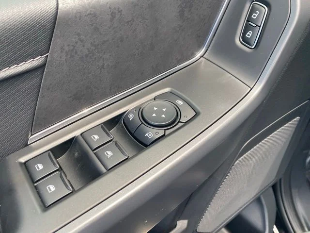 New 2026 Agate Black Metallic Ford XLT image 12