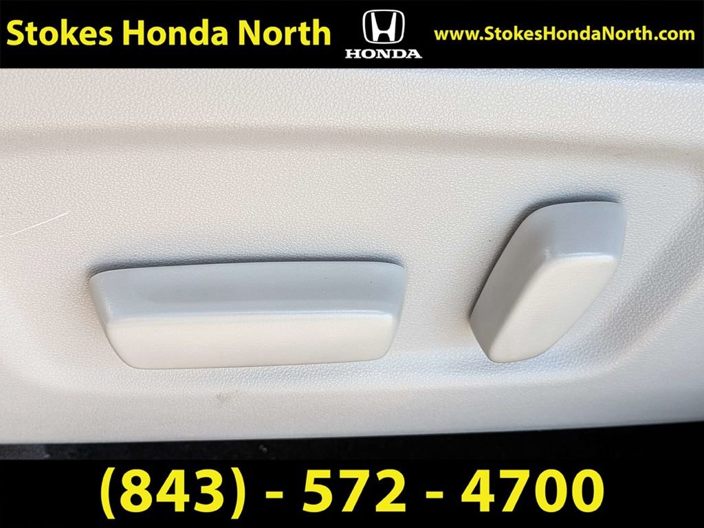 Used 2019 Black Toyota XLE image 22
