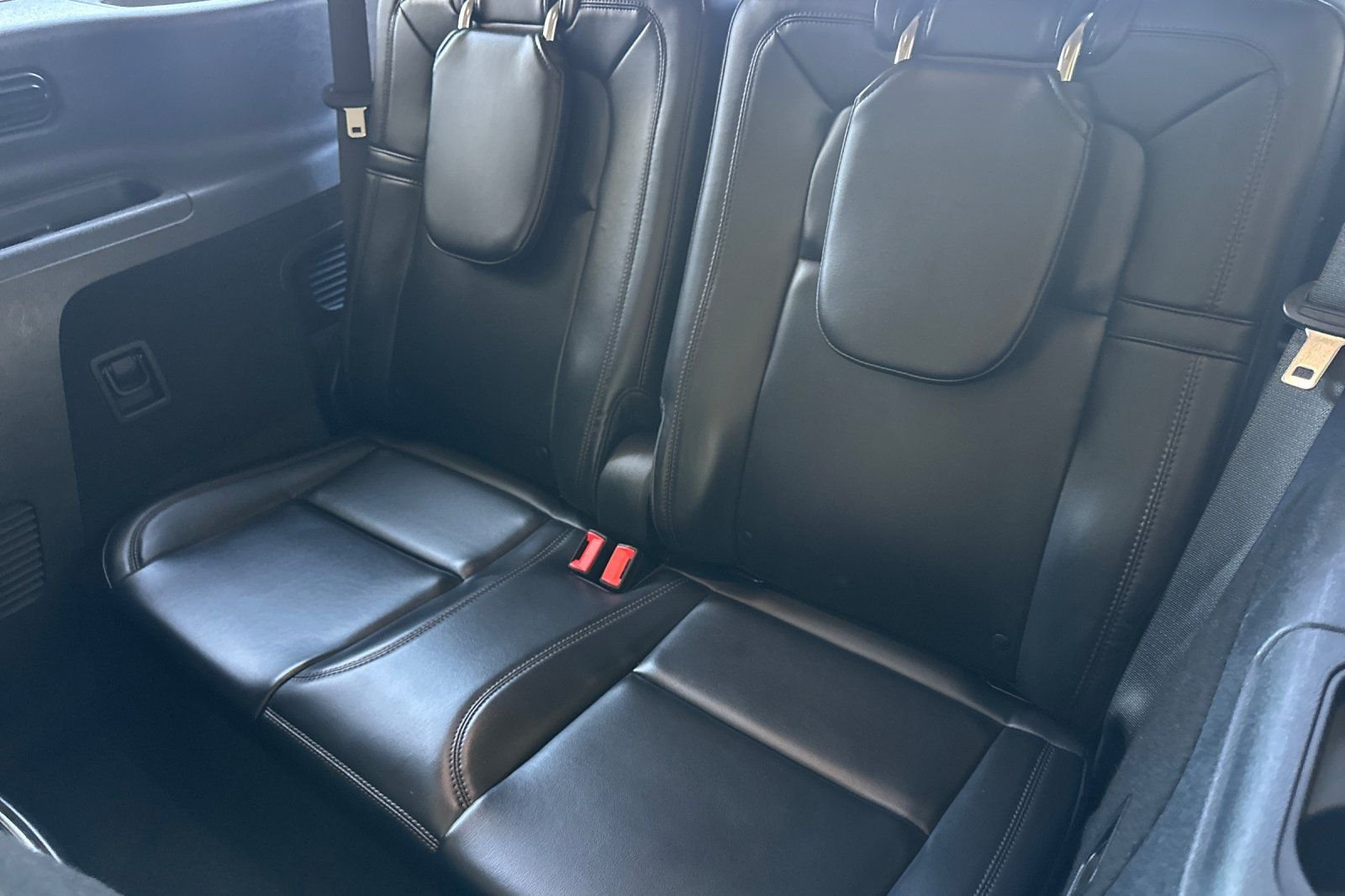 Used 2020 Black Lincoln Reserve image 16