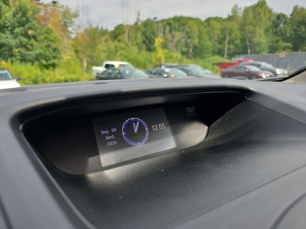 Used 2015  Honda EX image 25