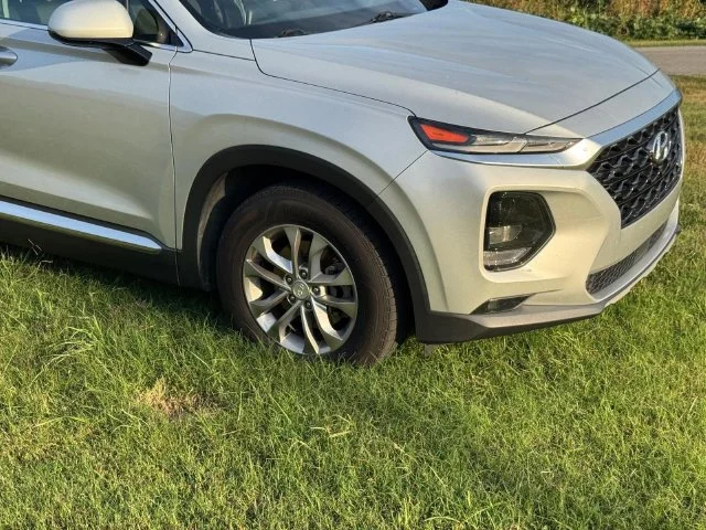 Used 2020 Silver Hyundai SEL image 11