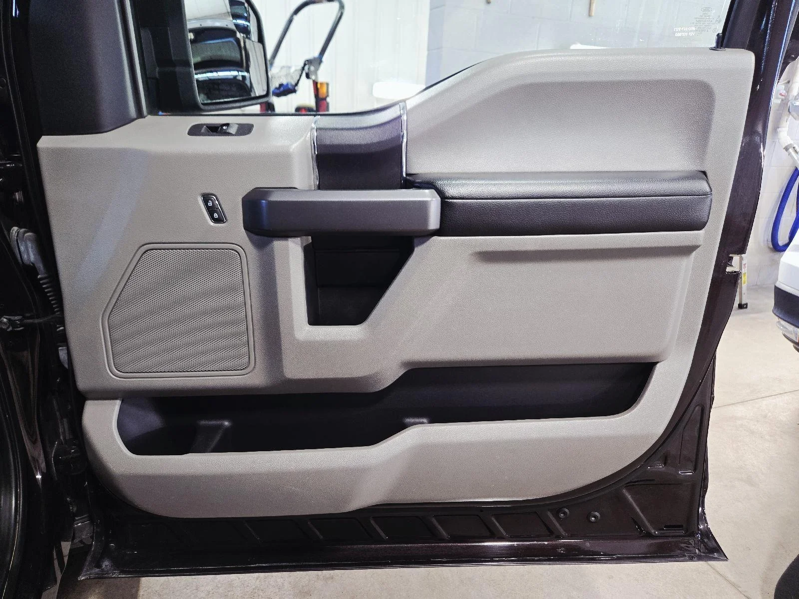 Used 2020 Agate Black Ford XLT image 56