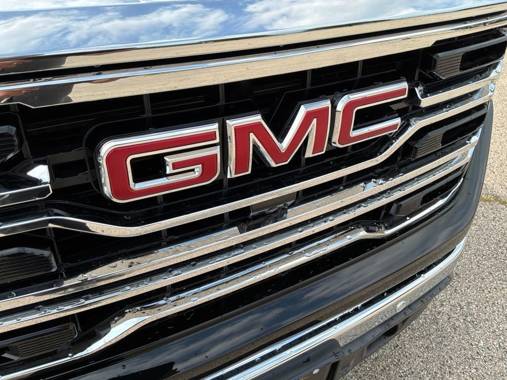 2026 GMC Sierra 1500 SLT - Photo 13