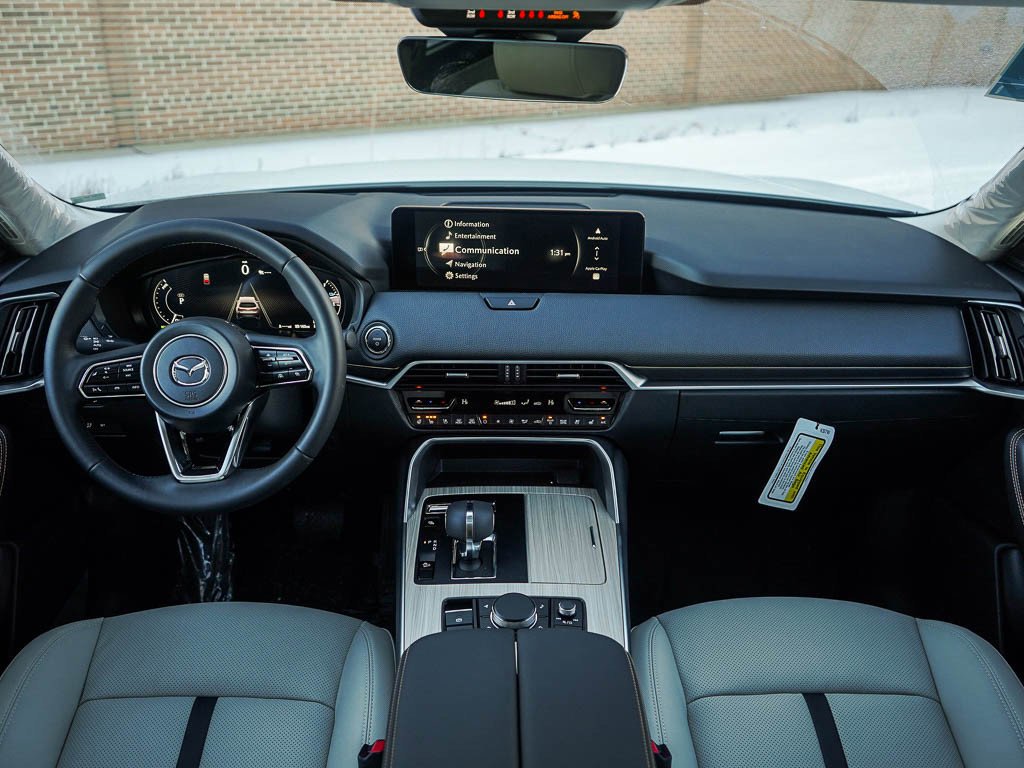 2026 Mazda CX-90 Premium Package - Photo 15