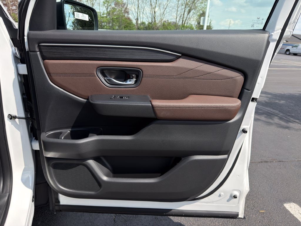 New 2026 Platinum White Pearl Honda Touring image 26