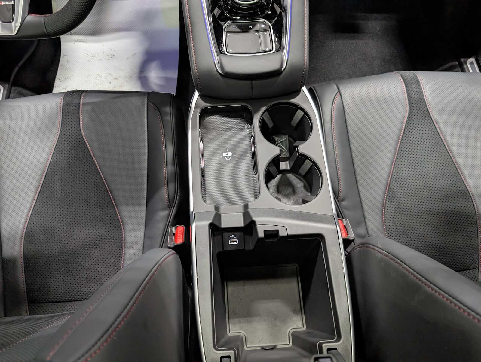 2026 Acura RDX A-Spec Package - Photo 17