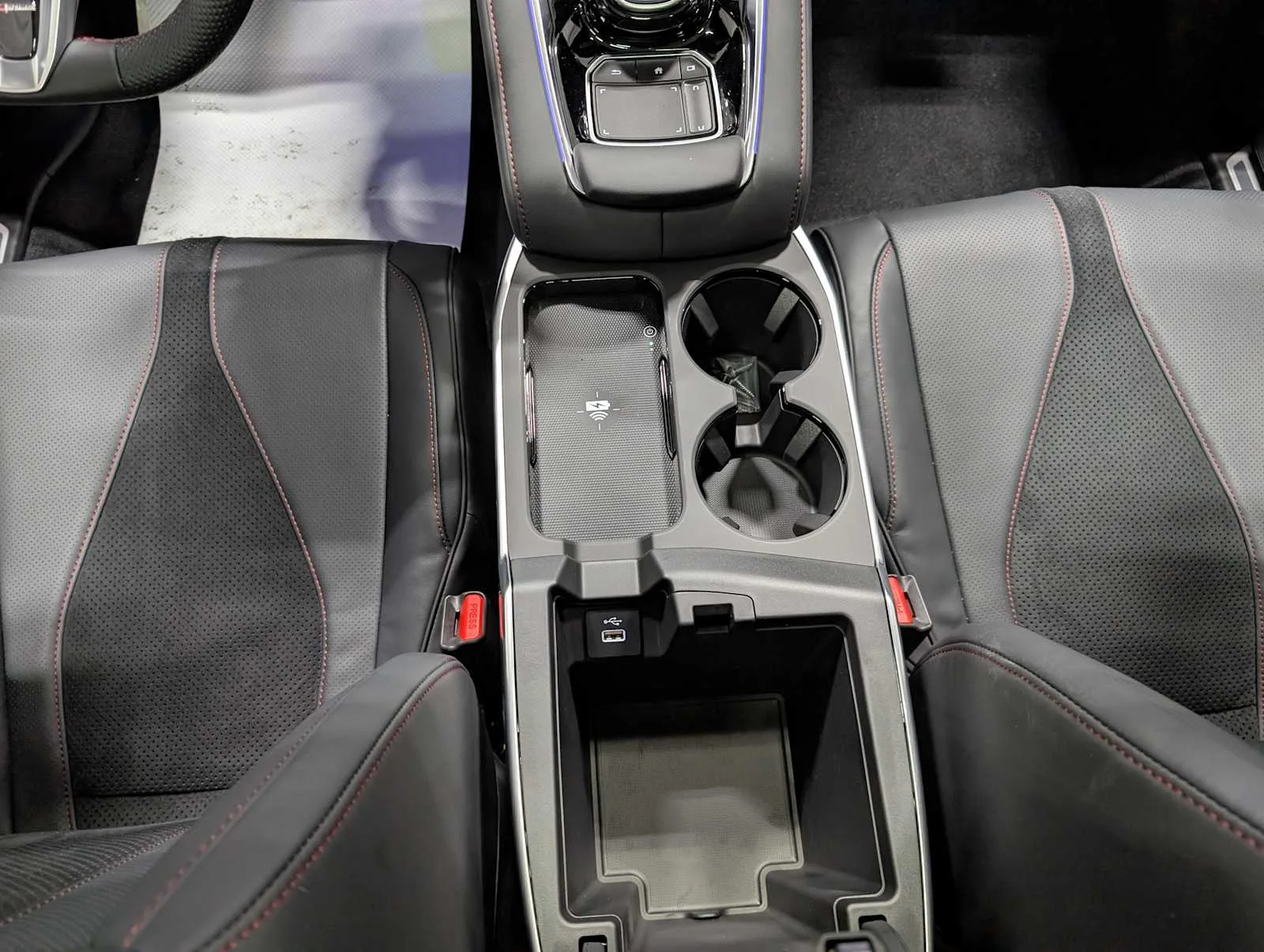 2026 Acura RDX A-Spec Package - Photo 17