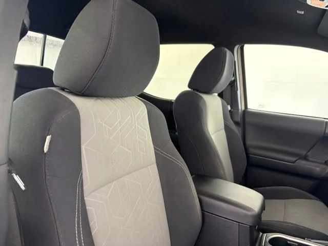 Used 2020  Toyota TRD Off-Road image 38