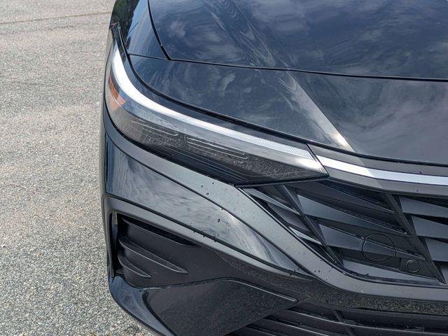 New 2026 Black Hyundai SEL Sport image 9