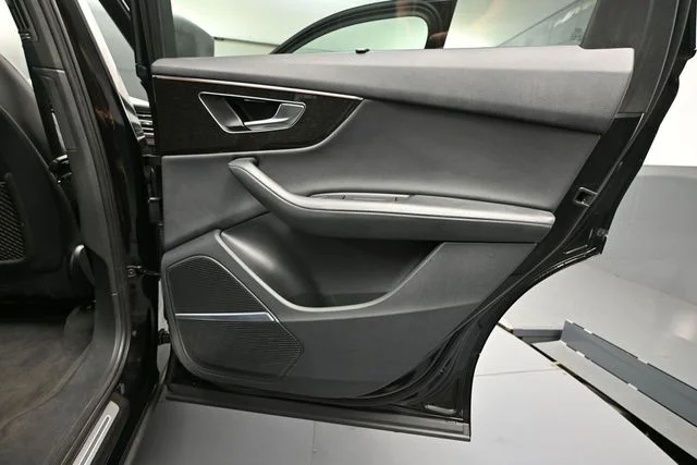Used 2022 Black Audi 55 Premium Plus image 38