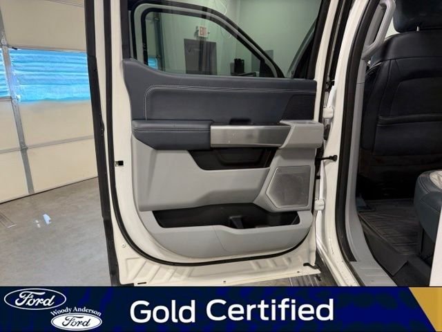 Used 2023 White Metallic Ford Limited image 25