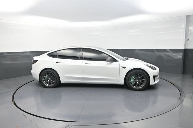 Used 2022  Tesla Long Range image 15