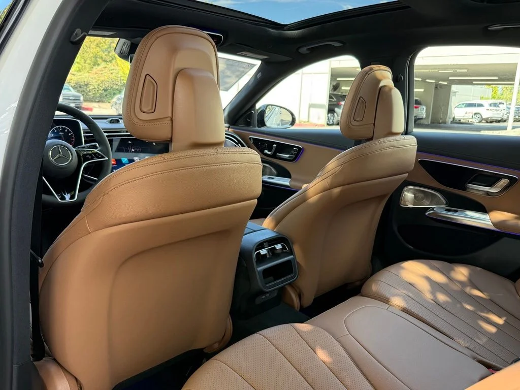 New 2027 White Mercedes-Benz E 450 image 25