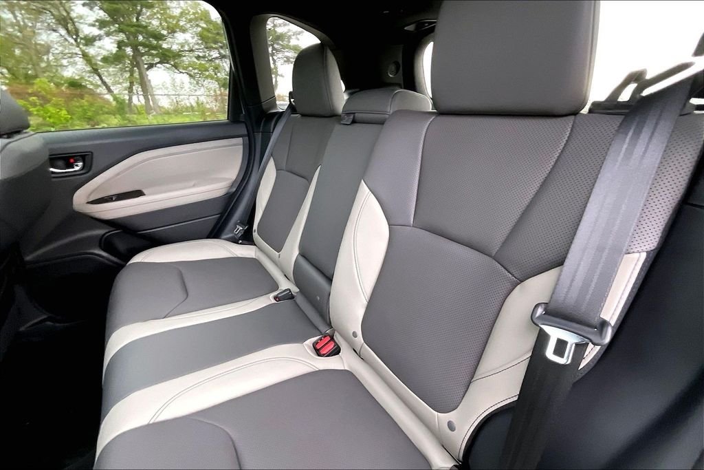 Used 2026 White Subaru Limited image 22