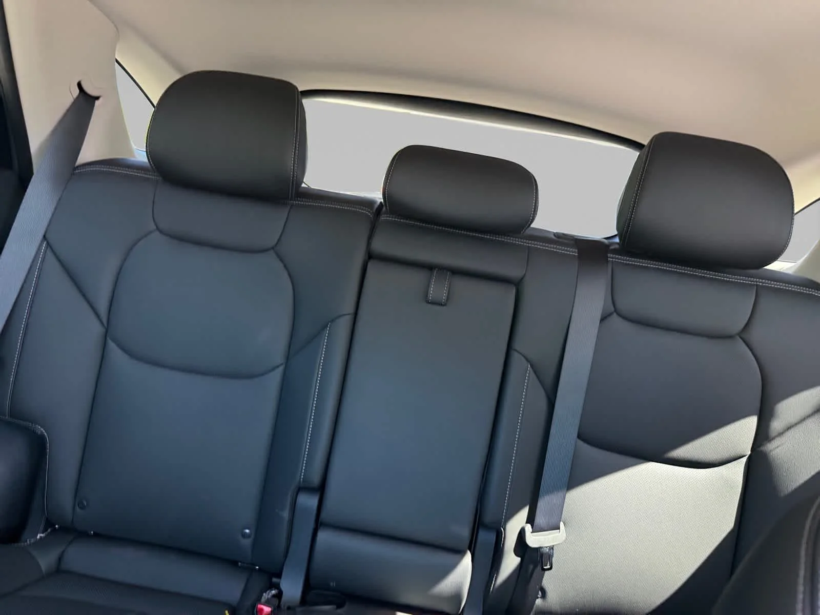 2026 GENESIS GV70 Standard - Photo 12