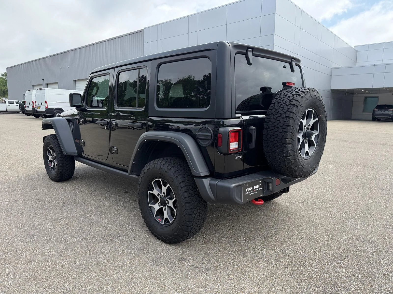 Used 2022 Black Clearcoat Jeep Unlimited Rubicon image 4