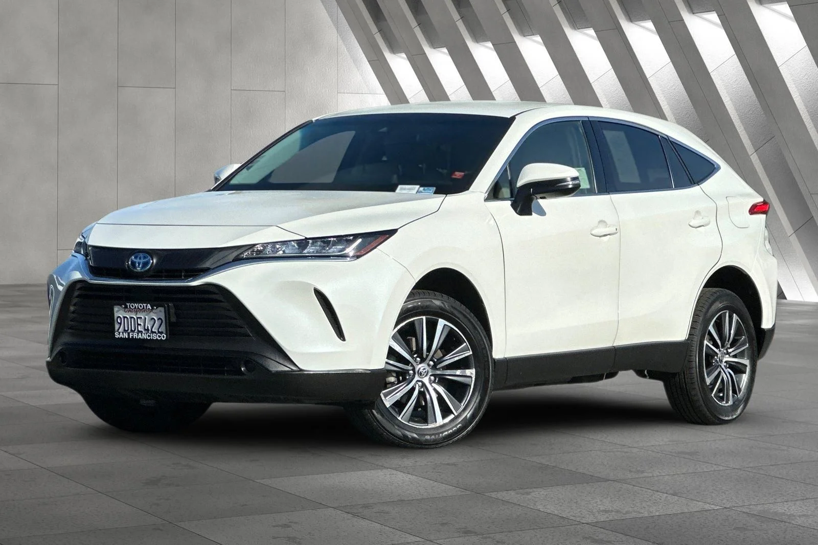 Used 2022 White Toyota LE image 2