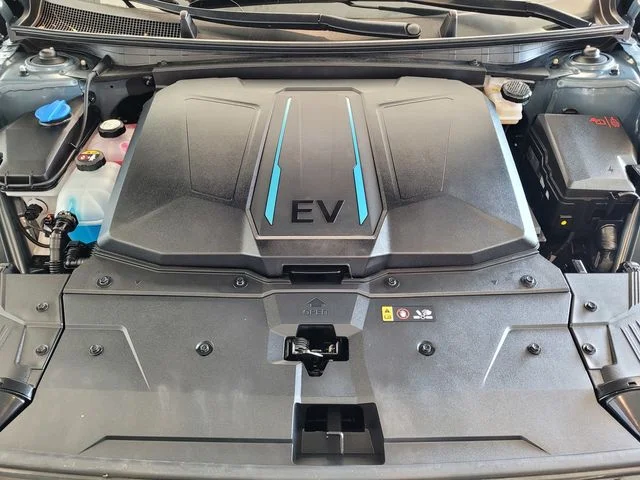 Used 2024 Blue Hyundai SEL image 27