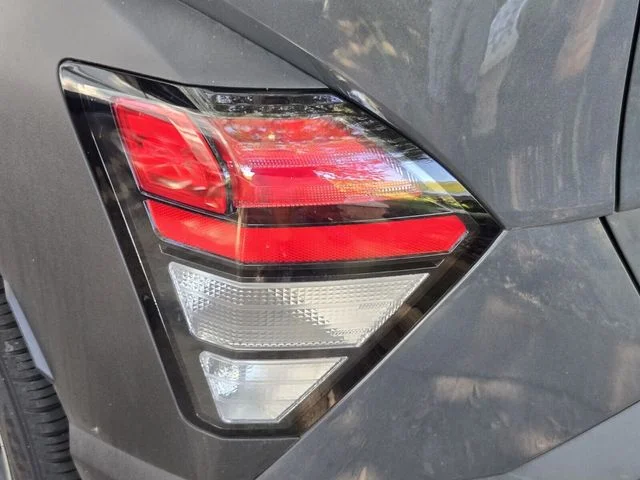 Used 2024 Gray Hyundai SEL image 8