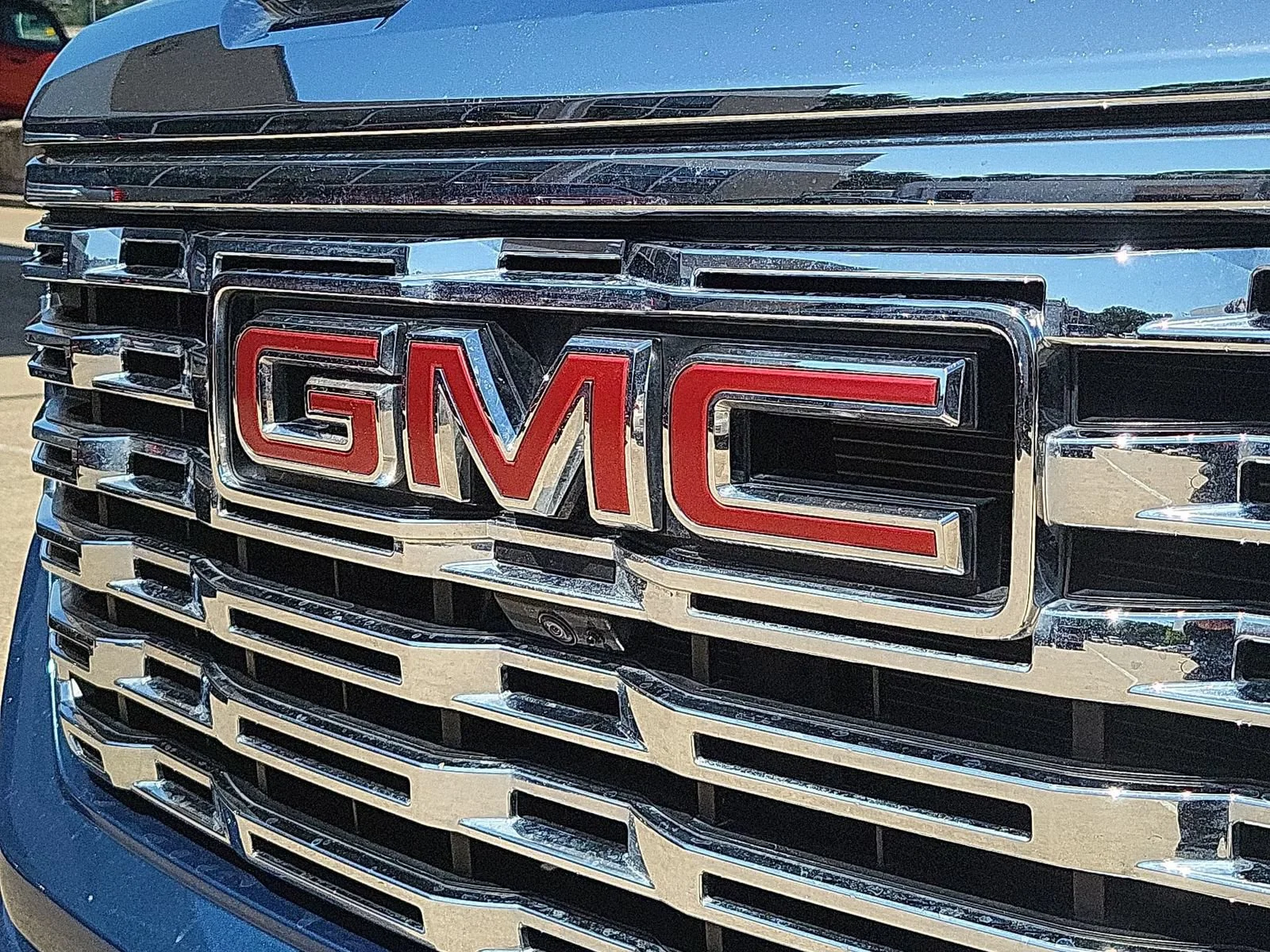 Certified Used 2025 Downpour Metallic GMC Denali image 32