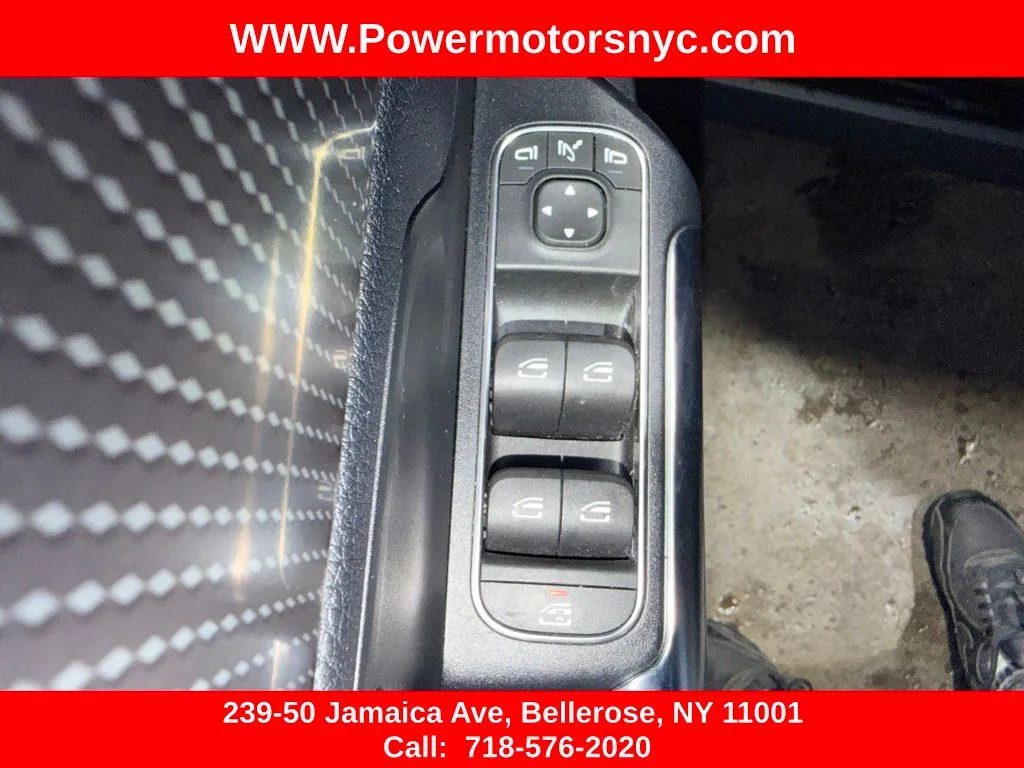 Used 2021 Black Mercedes-Benz GLA 250 image 36