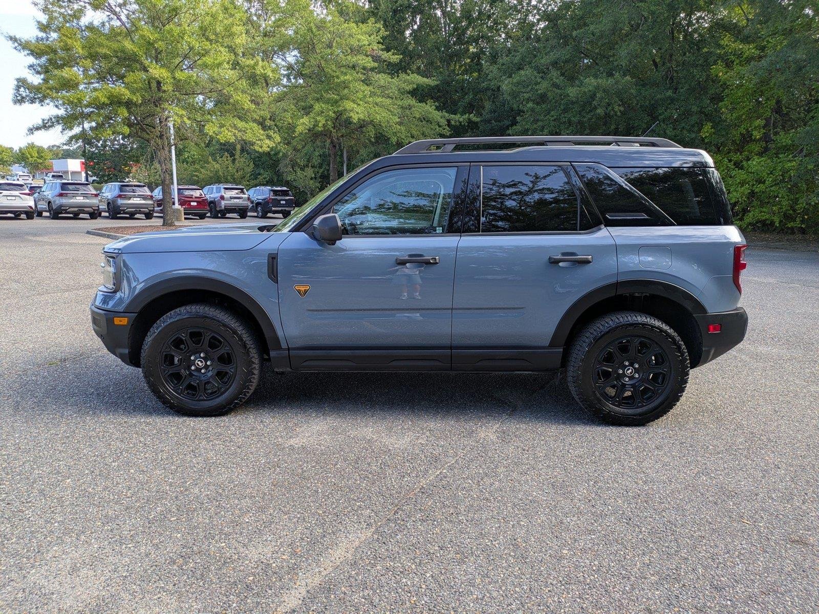 Used 2025 Azure Gray Metallic Tri-Coat Ford Badlands image 7