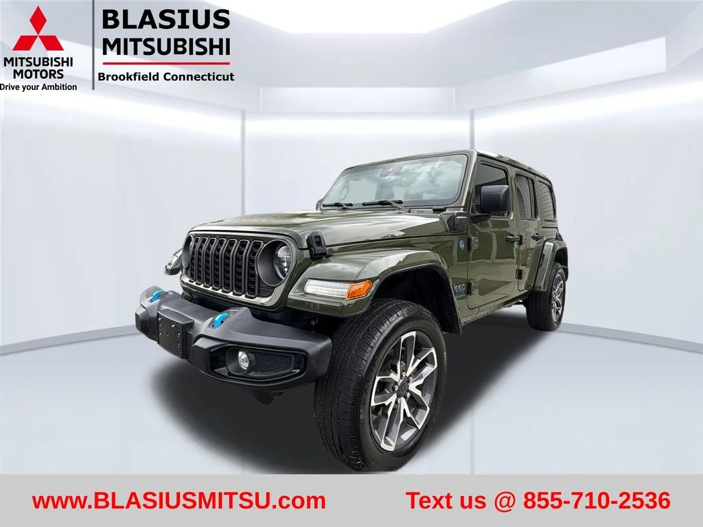 Used 2024 Green Jeep Sport S 4xe image 3