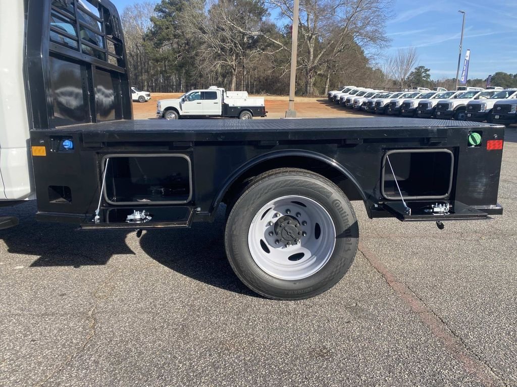 New 2026 Oxford White Ford F-450® XL image 5