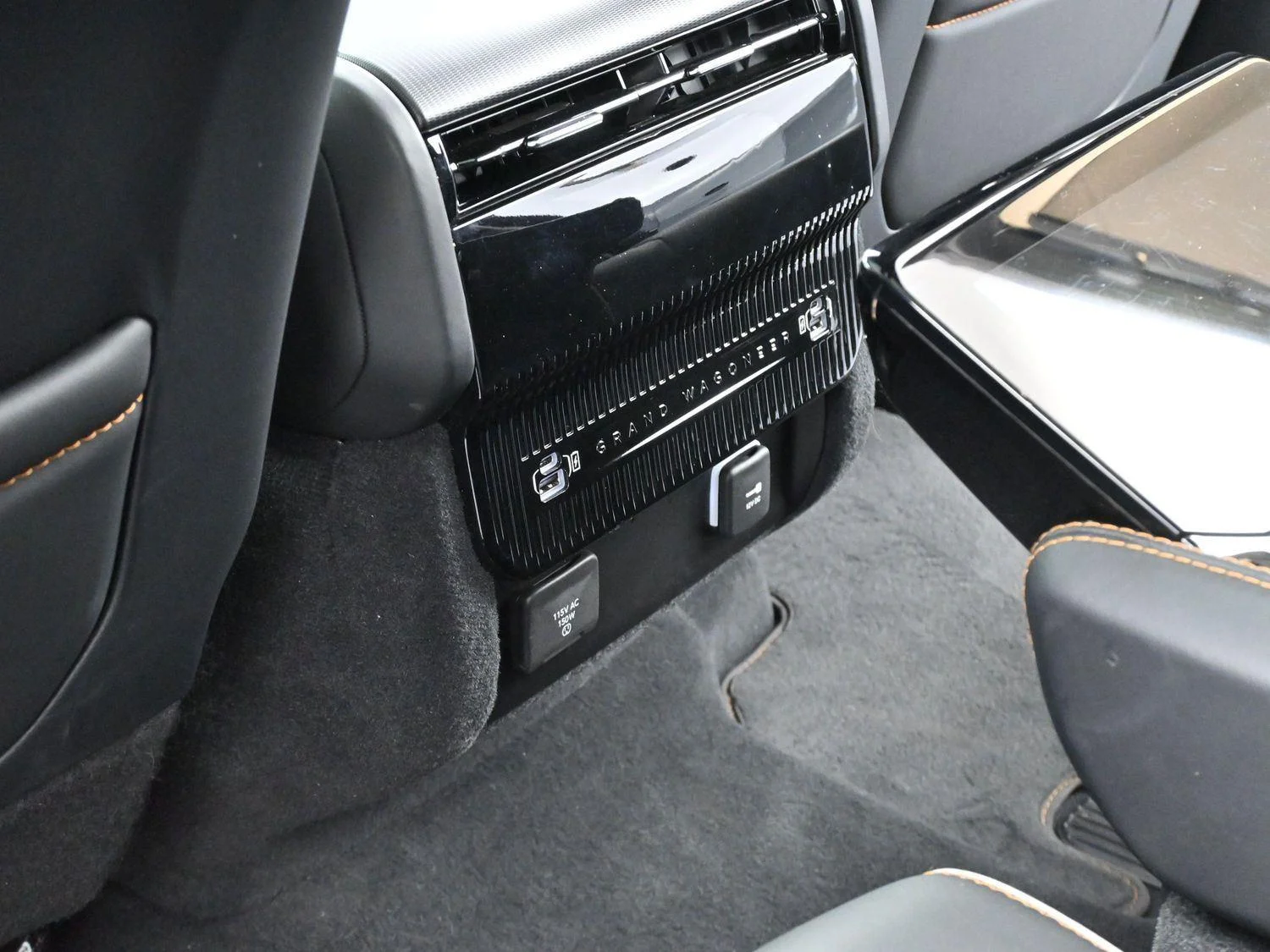 Used 2024 Black Jeep Series III Obsidian image 34