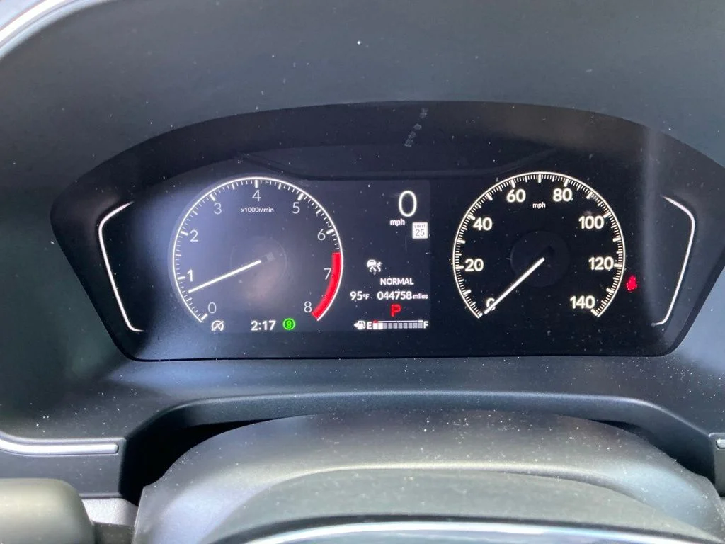 Used 2023 White Honda EX-L image 39