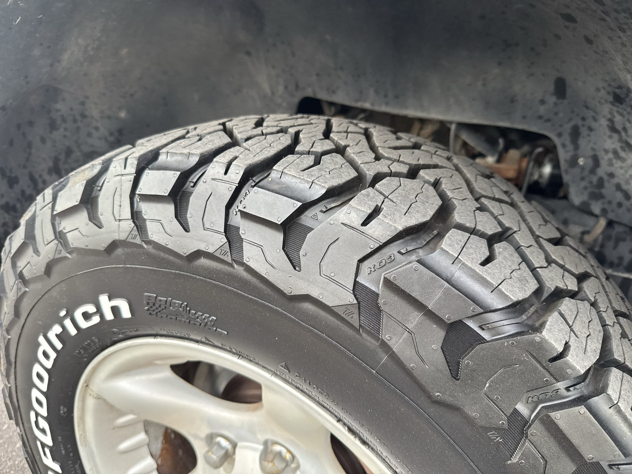 Used 2005 Gray Dodge SLT image 28