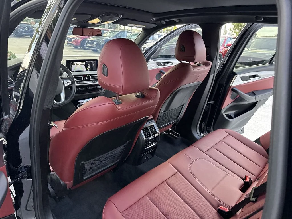 Used 2022 Jet Black BMW sDrive30i image 34