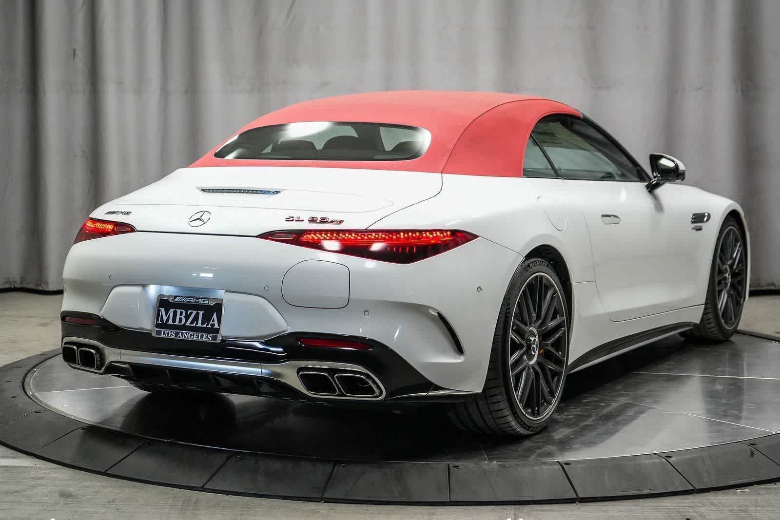 New 2025 MANUFAKTUR Moonlight White Metallic Mercedes-Benz AMG® SL 63 S E Performance Roadster image 49
