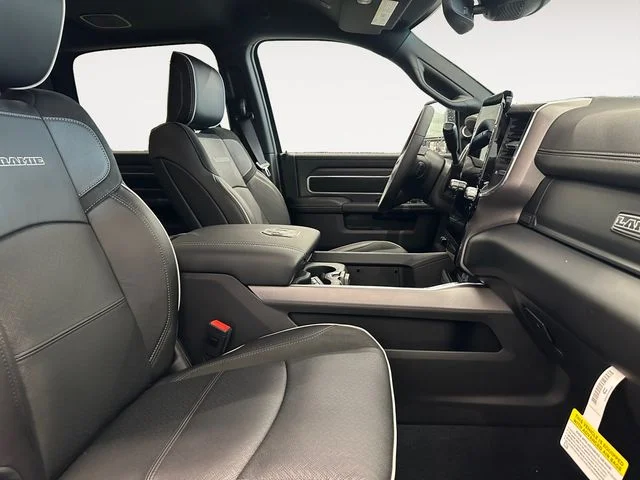 New 2026 Diamond Black Crystal Pearl-Coat Exterior Paint RAM Laramie image 15