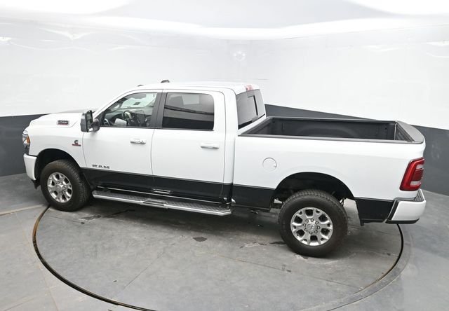 Used 2024 White Ram Laramie image 27