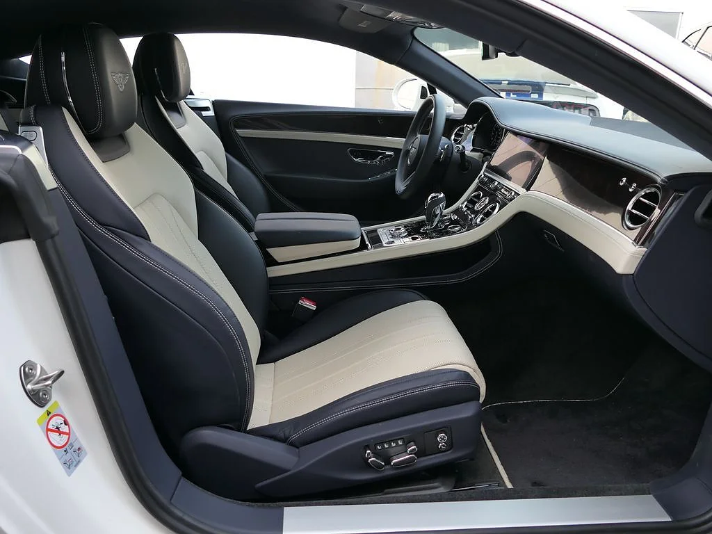 Used 2023 WHITE Bentley GT V8 image 27