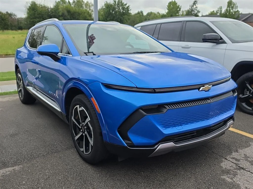 Used 2024 Riptide Blue Metallic Chevrolet LT image 2
