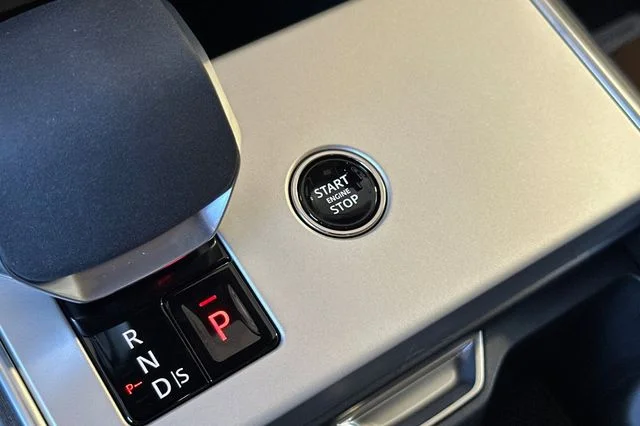 New 2026 Charente Grey Land Rover SE image 21
