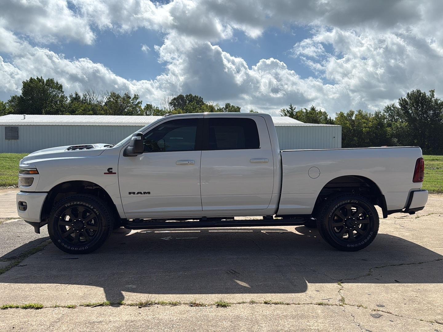 New 2026 Bright White Clear-Coat Exterior Paint RAM Laramie image 4