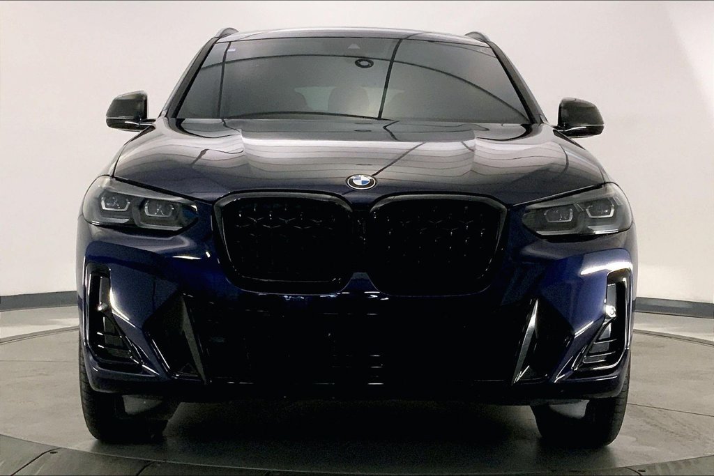 Certified Used 2025 Blue BMW xDrive30i image 2