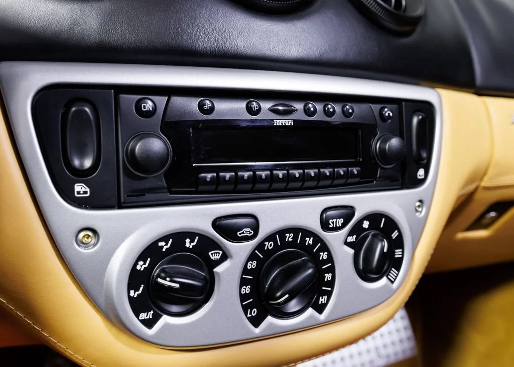 Used 2003 Rosso Corsa Ferrari Spider OEM Manual image 29