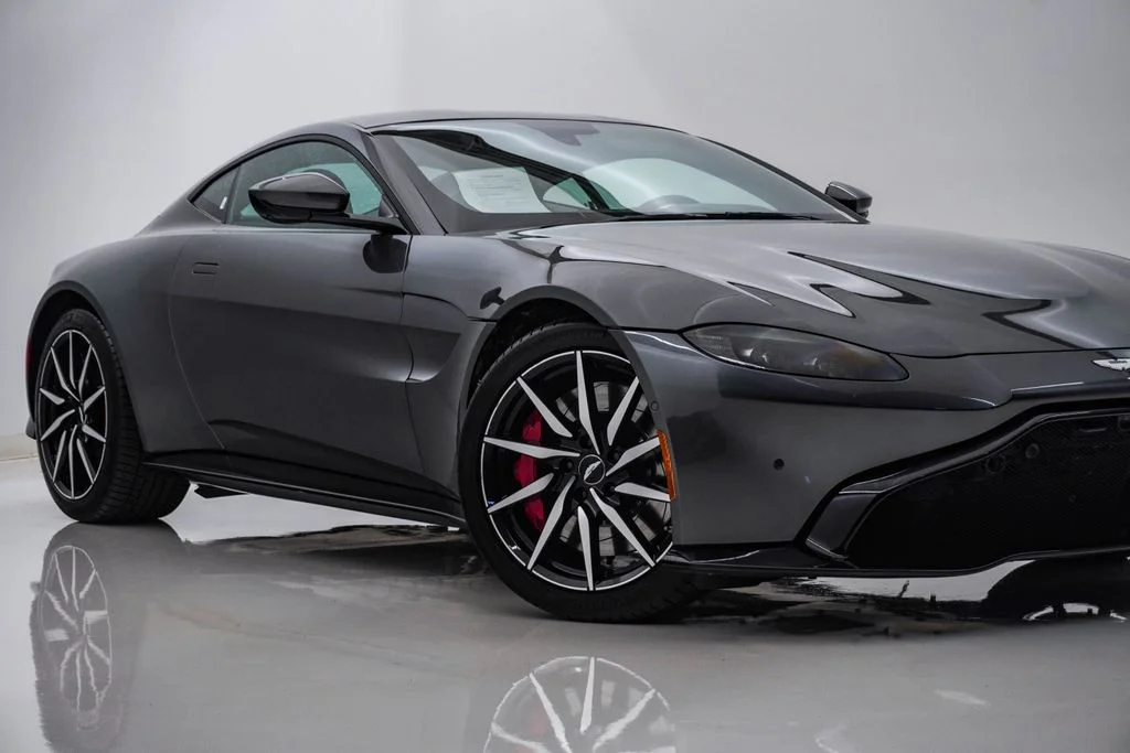 Used 2019 Magnetic Silver Aston Martin Coupe image 2