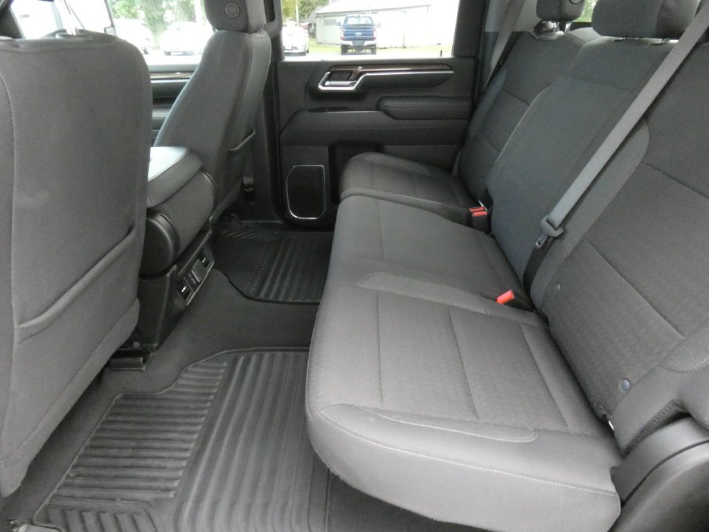 Used 2026 White Chevrolet LT image 10