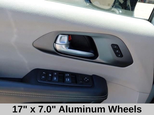 Used 2024 Silver Chrysler Touring L image 15