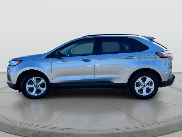 Used 2020 Silver Ford SE image 9