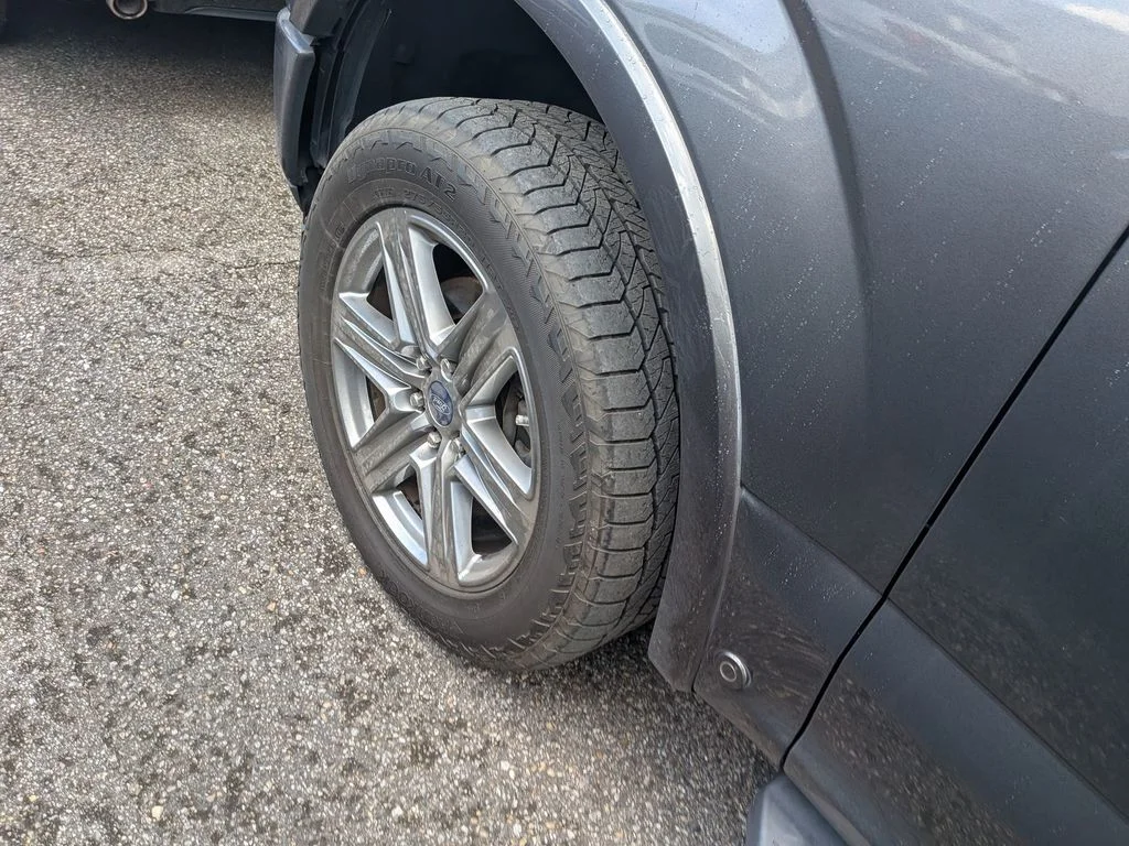 Used 2019 Gray Ford Lariat image 6