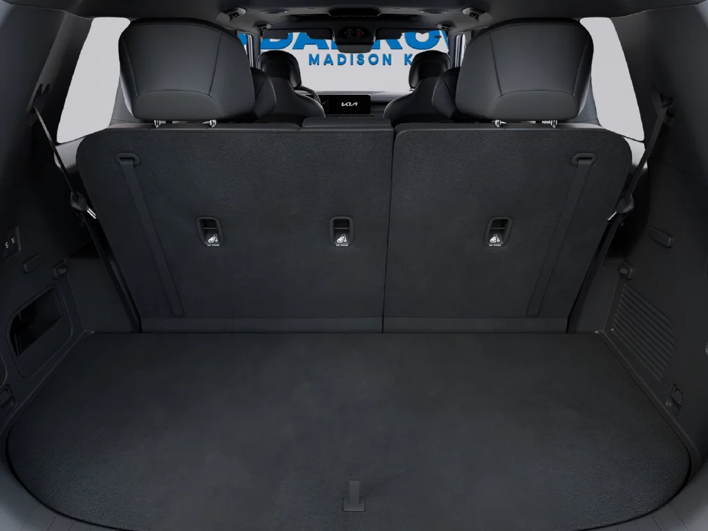 New 2027 Ivory Silver Kia EX image 19