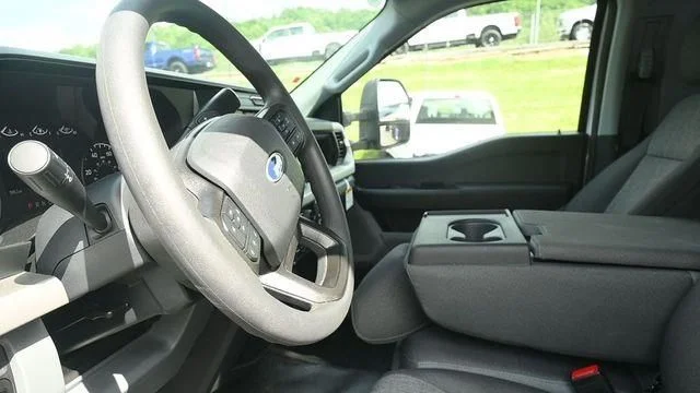 New 2026 Oxford White Ford F-550® XL image 16