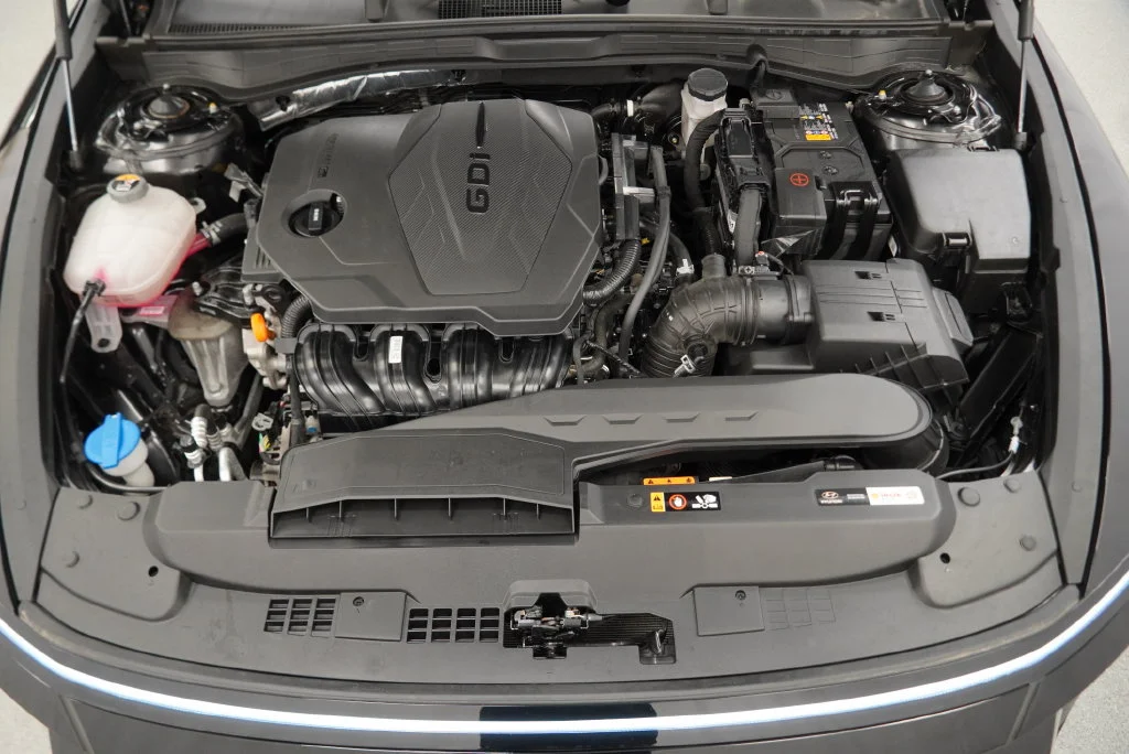 Used 2025 Abyss Black Hyundai SEL image 45