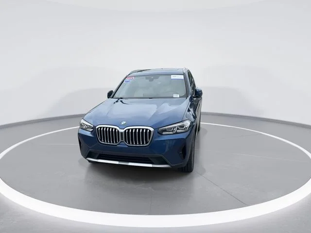 Used 2022 Blue BMW sDrive30i image 2